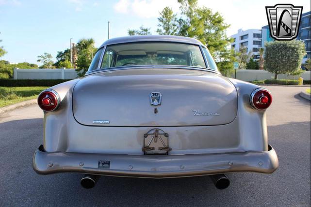 Photo of 1952 Gold Ford Crestline