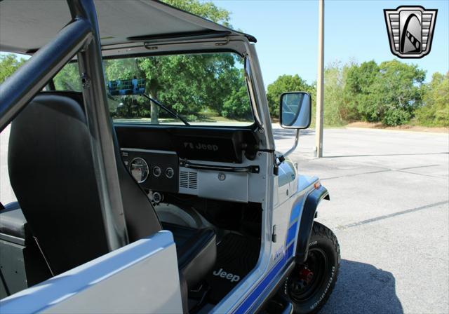 Photo of 1984 Silver Jeep CJ