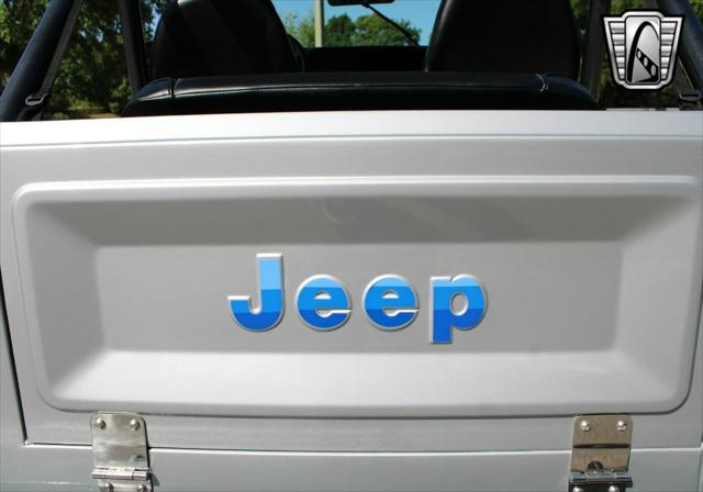 Photo of 1984 Silver Jeep CJ