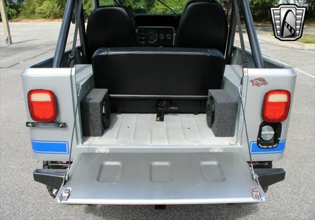 Photo of 1984 Silver Jeep CJ
