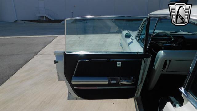 Photo of 1964 Aspen White Cadillac Series 62