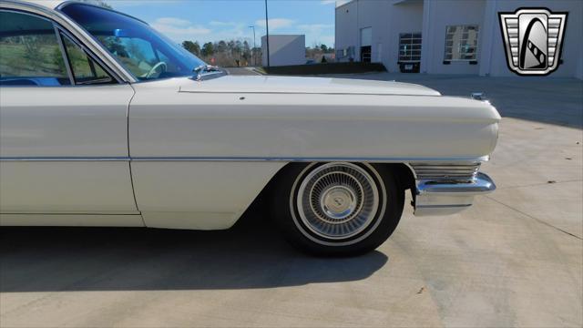 Photo of 1964 Aspen White Cadillac Series 62