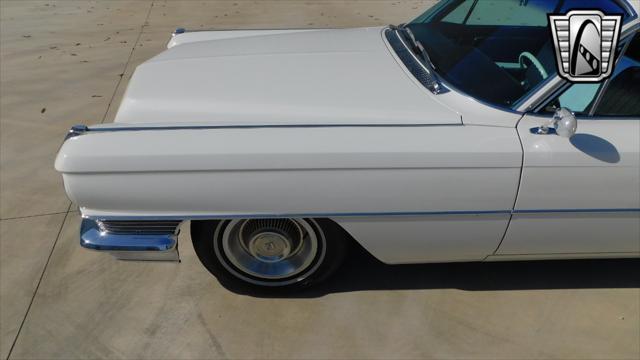 Photo of 1964 Aspen White Cadillac Series 62