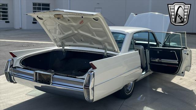 Photo of 1964 Aspen White Cadillac Series 62
