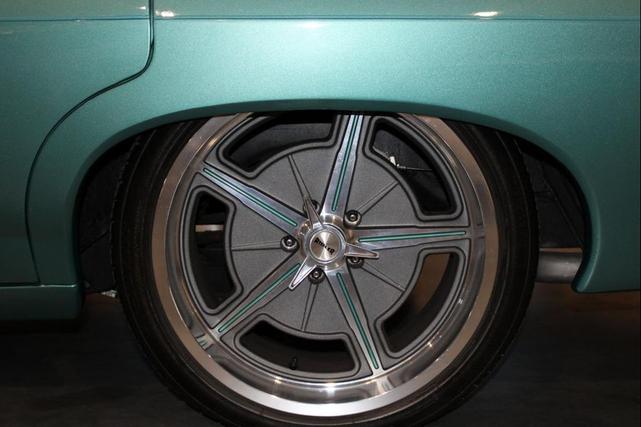 Photo of 1968 Teal Chevrolet Impala