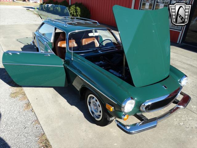 Photo of 1973 Green Volvo 1800