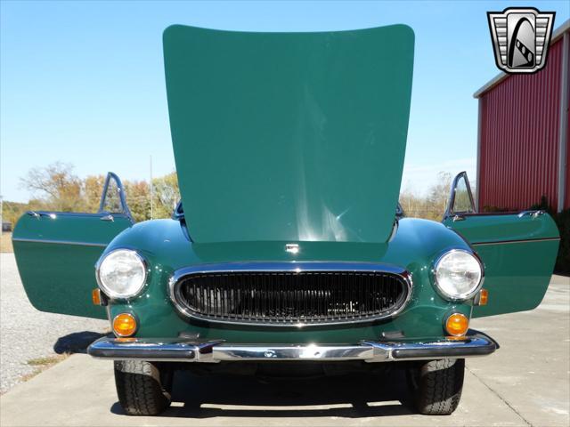 Photo of 1973 Green Volvo 1800