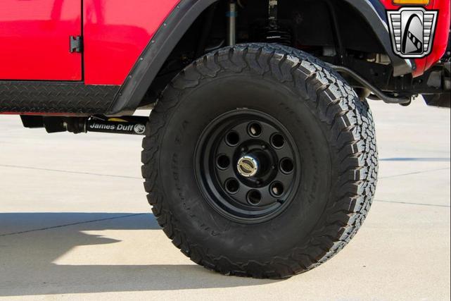 Photo of 1972 Red Ford Bronco