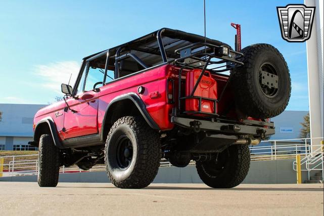Photo of 1972 Red Ford Bronco