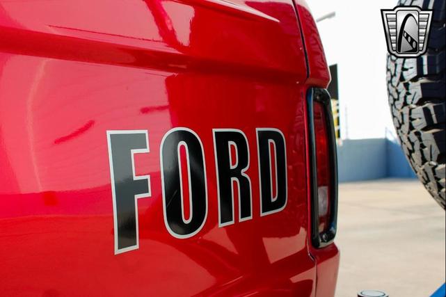 Photo of 1972 Red Ford Bronco