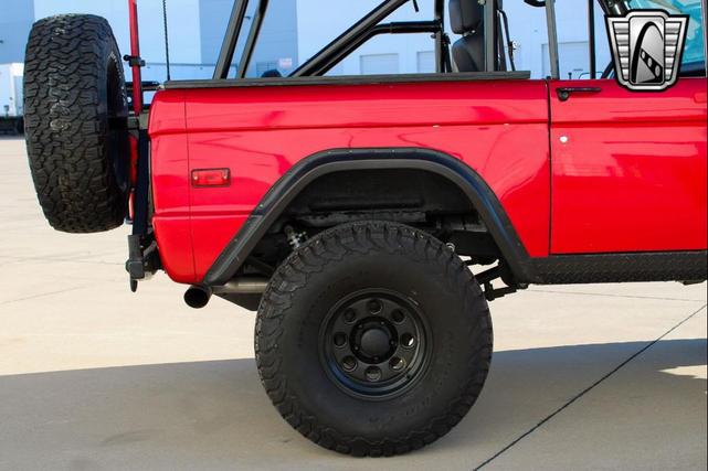 Photo of 1972 Red Ford Bronco