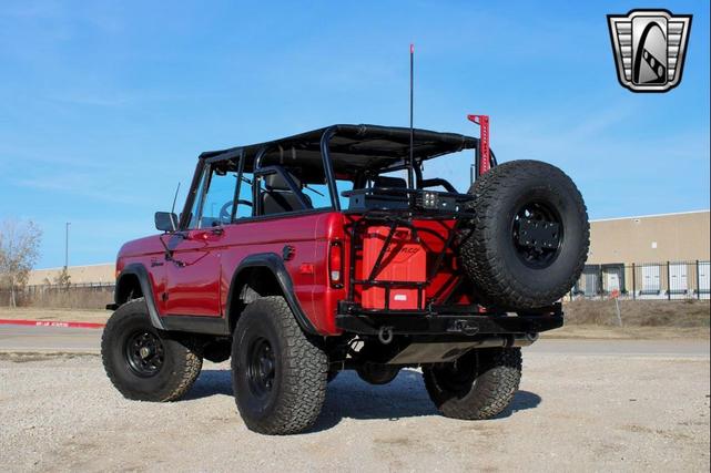Photo of 1972 Red Ford Bronco