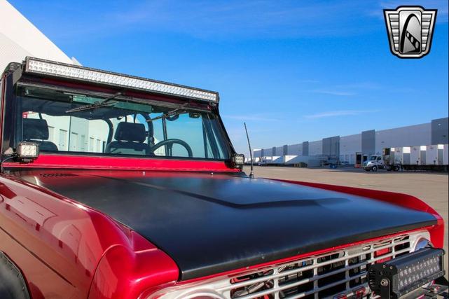 Photo of 1972 Red Ford Bronco
