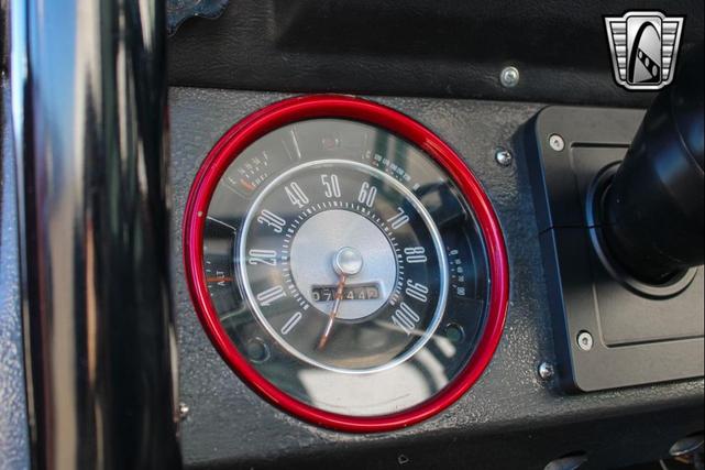 Photo of 1972 Red Ford Bronco