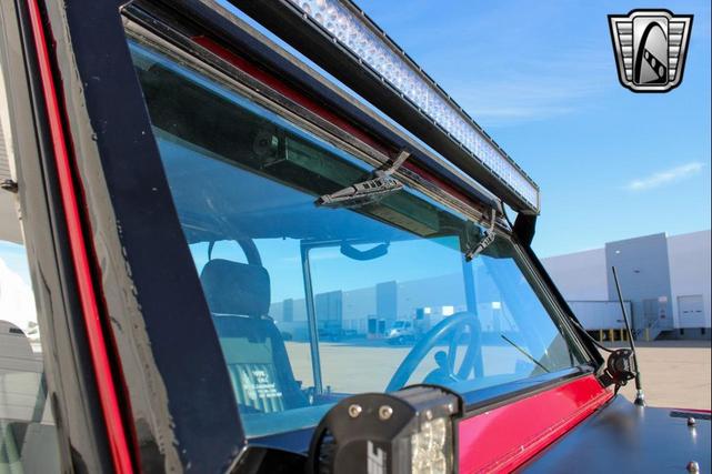 Photo of 1972 Red Ford Bronco