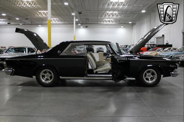 Photo of 1963 Black Chrysler 300