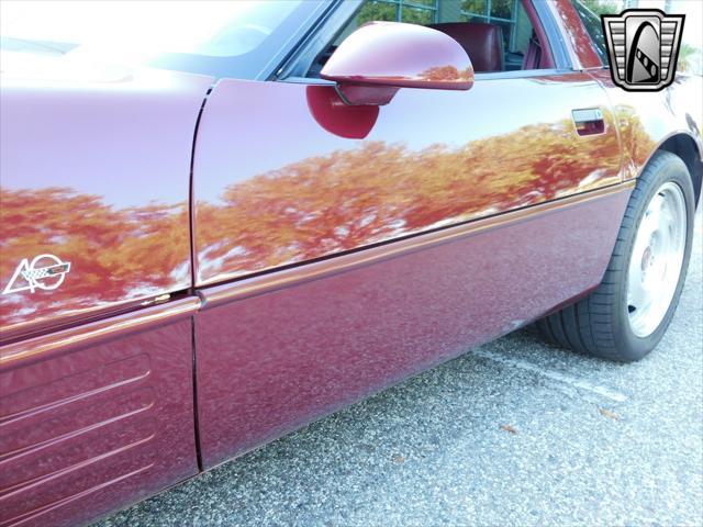 Photo of 1993 Ruby Red Metallic Chevrolet Corvette