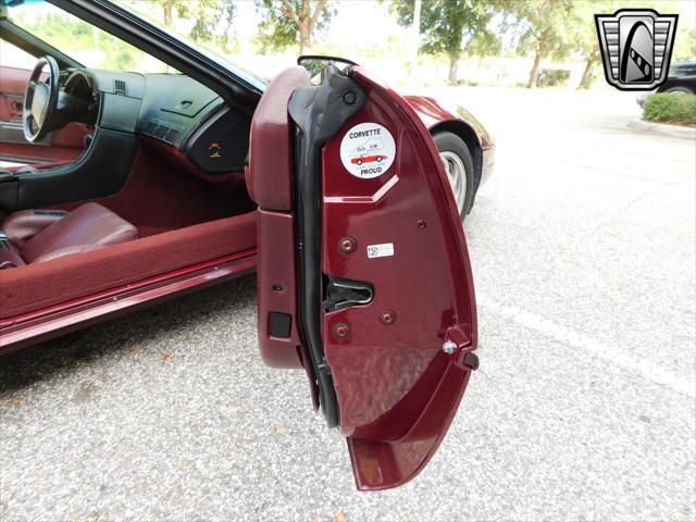 Photo of 1993 Ruby Red Metallic Chevrolet Corvette