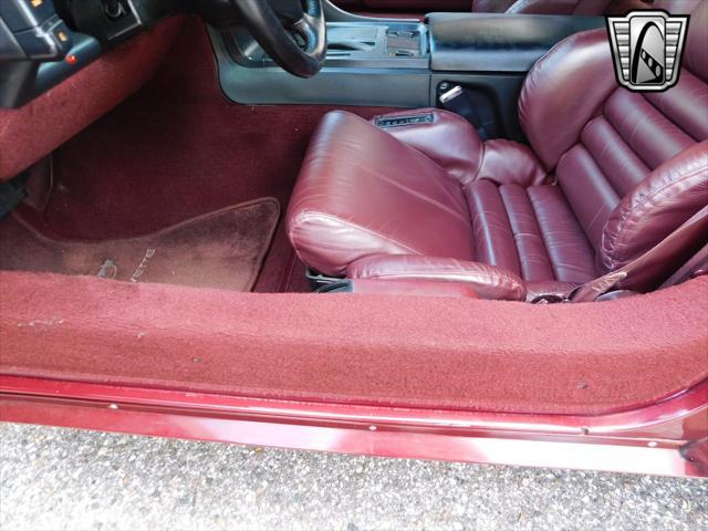 Photo of 1993 Ruby Red Metallic Chevrolet Corvette