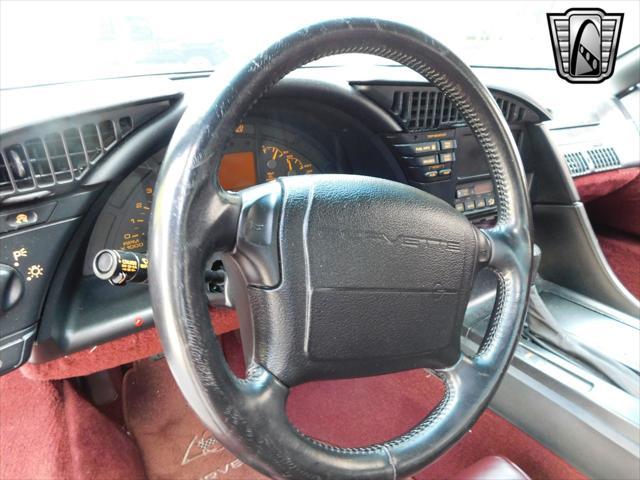 Photo of 1993 Ruby Red Metallic Chevrolet Corvette