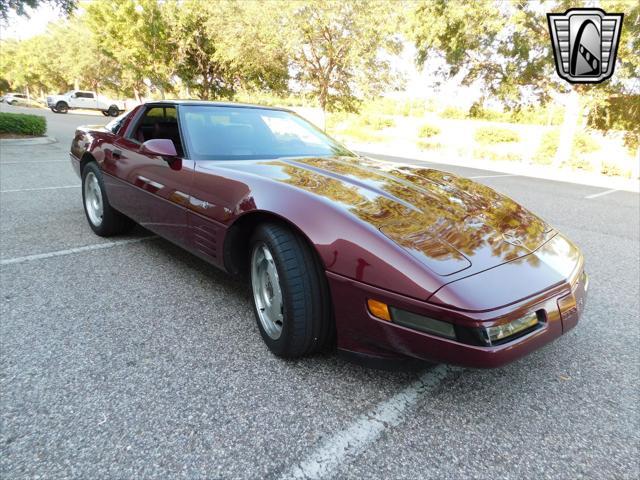 Photo of 1993 Ruby Red Metallic Chevrolet Corvette