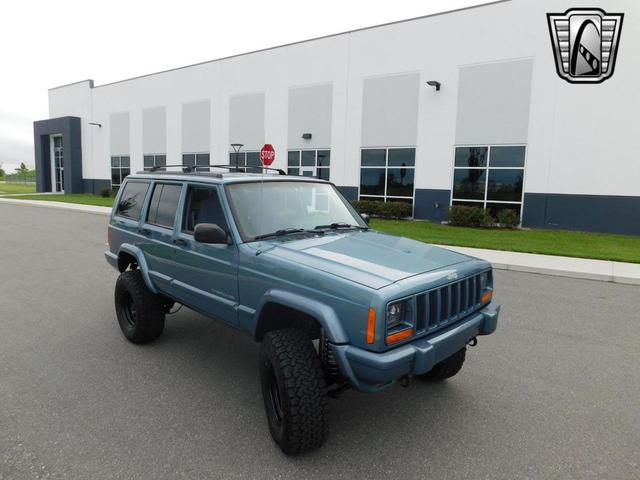 Photo of 1998 Gunmetal Blue Jeep Cherokee