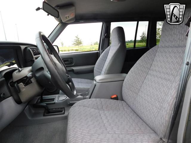 Photo of 1998 Gunmetal Blue Jeep Cherokee