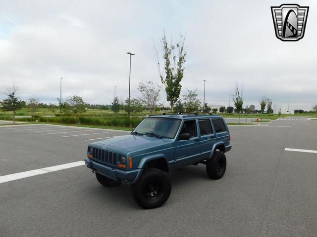 Photo of 1998 Gunmetal Blue Jeep Cherokee