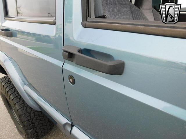 Photo of 1998 Gunmetal Blue Jeep Cherokee