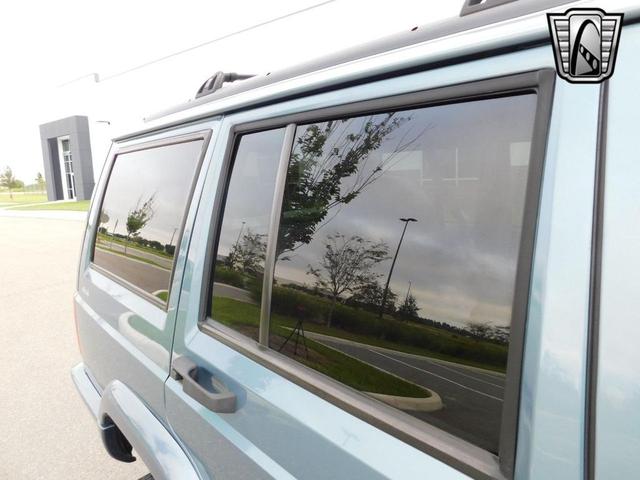 Photo of 1998 Gunmetal Blue Jeep Cherokee