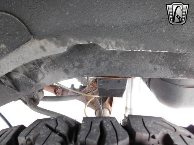 Photo of 1998 Gunmetal Blue Jeep Cherokee