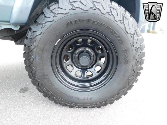 Photo of 1998 Gunmetal Blue Jeep Cherokee