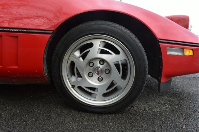 Photo of 1990 Red Chevrolet Corvette