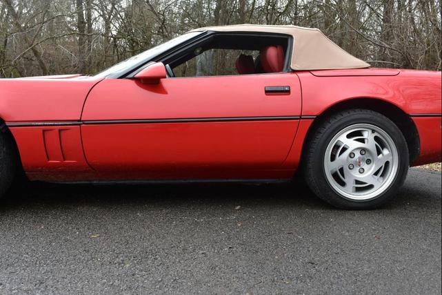 Photo of 1990 Red Chevrolet Corvette