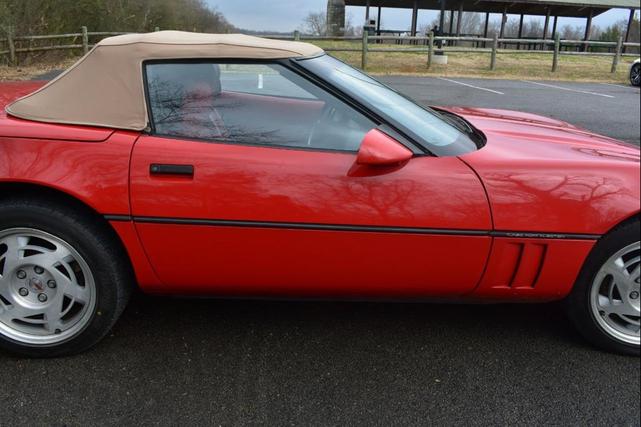 Photo of 1990 Red Chevrolet Corvette