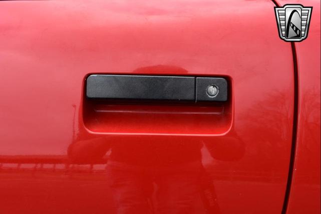 Photo of 1990 Red Chevrolet Corvette