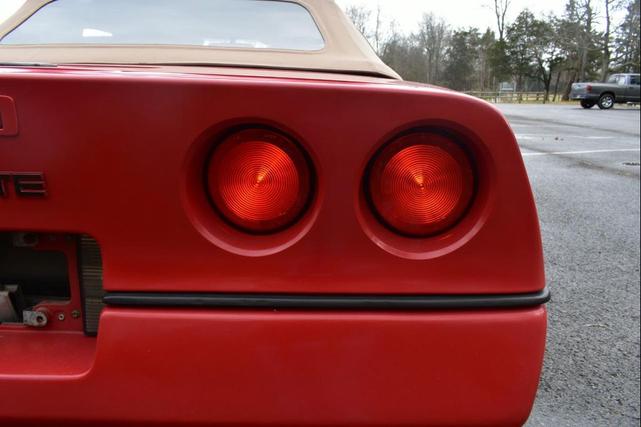 Photo of 1990 Red Chevrolet Corvette