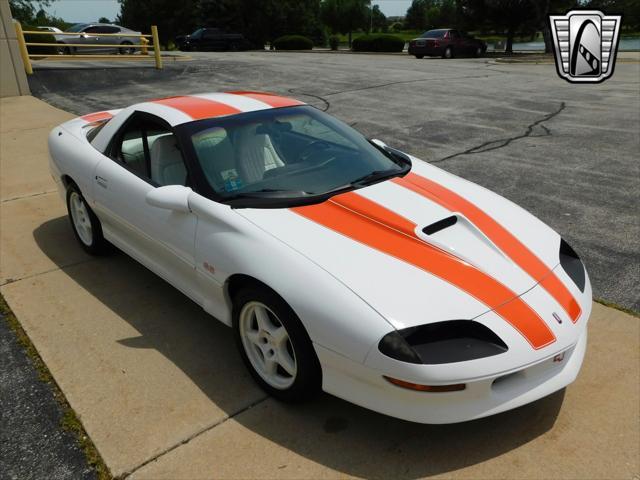 Photo of 1997 White with orange racing stripes Chevrolet Camaro