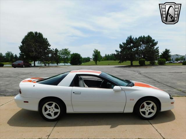 Photo of 1997 White with orange racing stripes Chevrolet Camaro