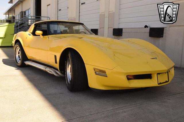 Photo of 1980 Yellow Chevrolet Corvette