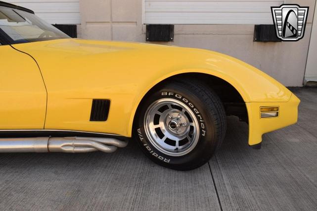 Photo of 1980 Yellow Chevrolet Corvette