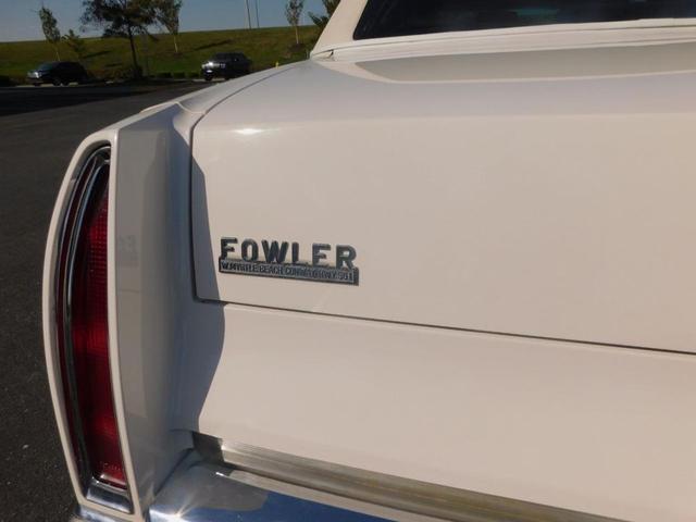 Photo of 1995 White Cadillac Fleetwood