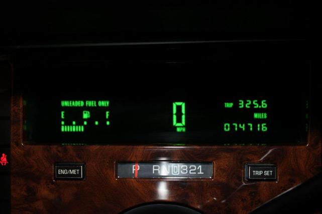 Photo of 1995 White Cadillac Fleetwood