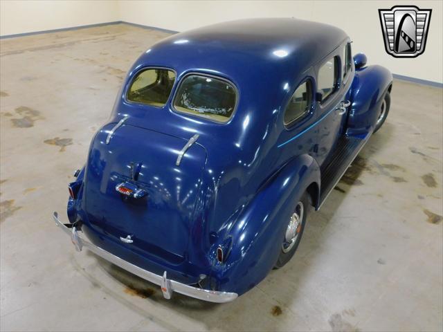 Photo of 1938 Blue Packard 1600