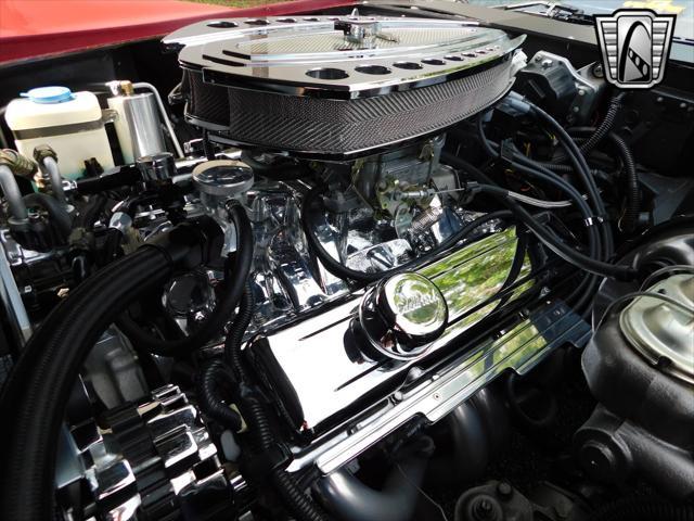 Photo of 1971 Med. Garnet Metallic Chevrolet Corvette