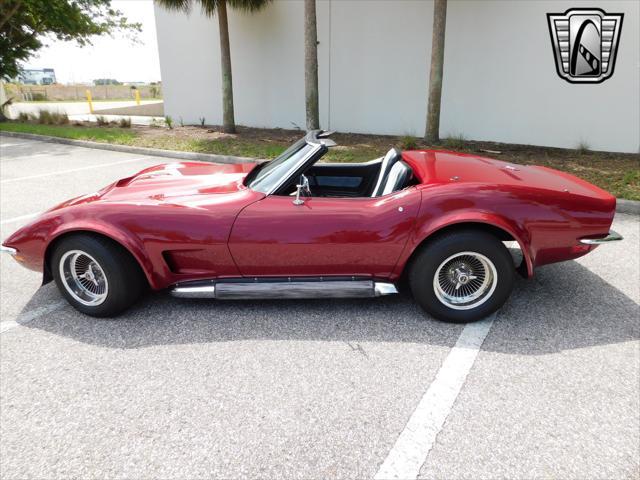Photo of 1971 Med. Garnet Metallic Chevrolet Corvette