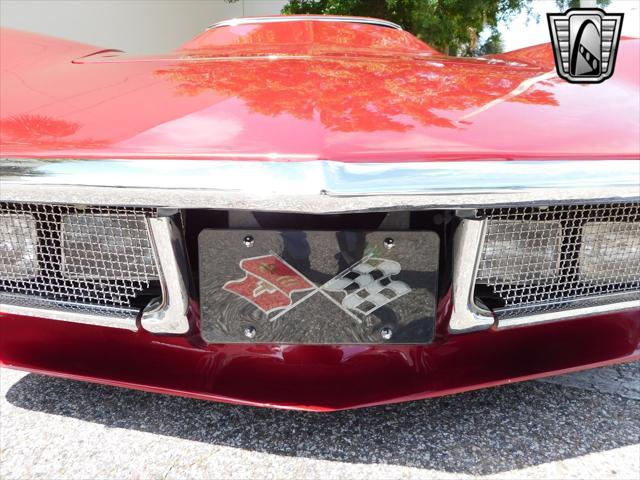 Photo of 1971 Med. Garnet Metallic Chevrolet Corvette