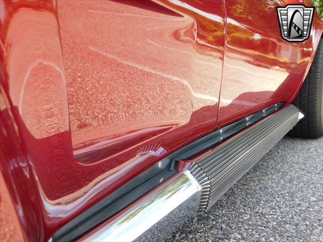 Photo of 1971 Med. Garnet Metallic Chevrolet Corvette