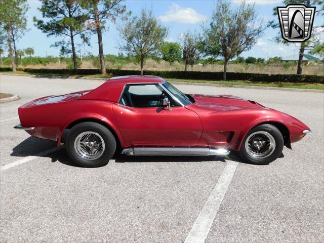 Photo of 1971 Med. Garnet Metallic Chevrolet Corvette