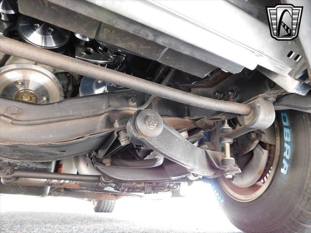 Photo of 1971 Med. Garnet Metallic Chevrolet Corvette